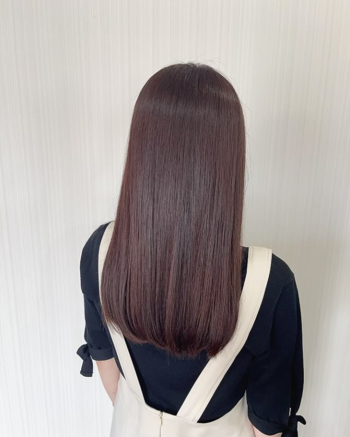 こんにちは 美容好きの皆さんへ!秋を感じるヘアスタイルを楽し