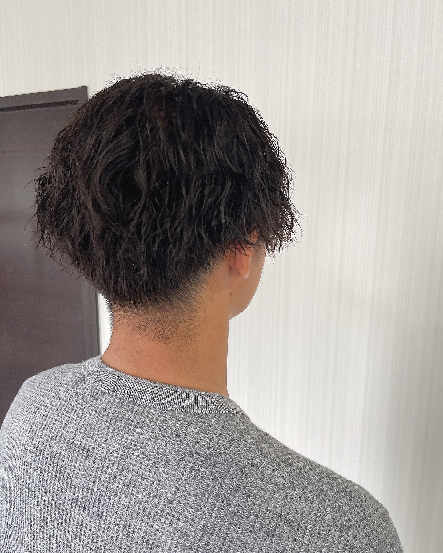 こんにちは、皆さん！春の心地よい風が吹く季節、しかも、スタ